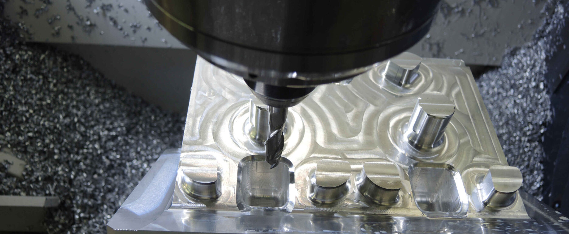 CNC Aluminiumblock fr&auml;sen drehen