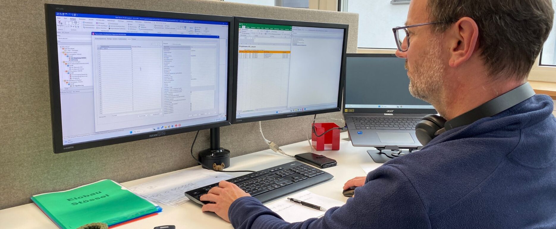 Frank bei der Schaltplan Erstellung