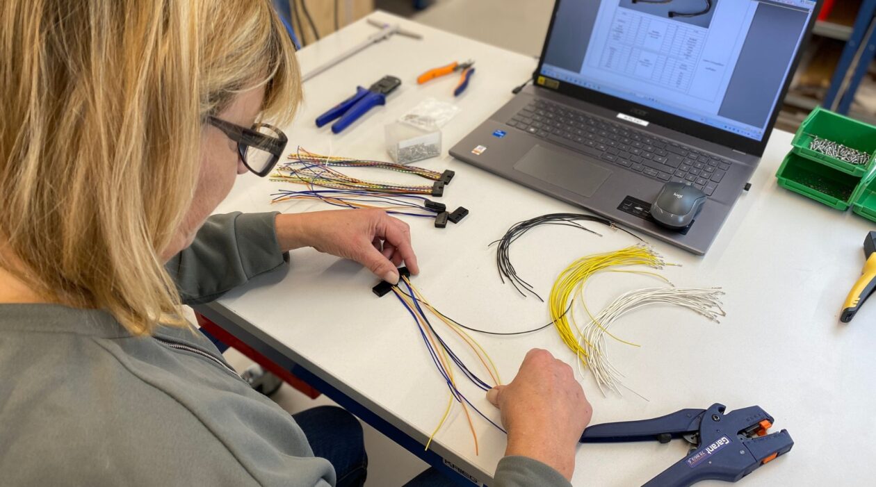 Individuelle Kabelkonfektion Bild von Individuelle Kabelkonfektion