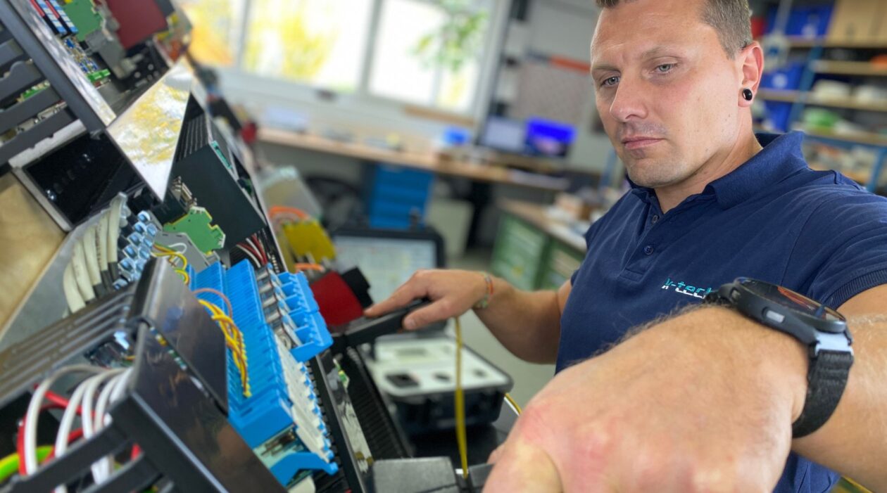 Prüfung und Inbetriebnahme Bild von einer Prüfung und Inbetriebnahme